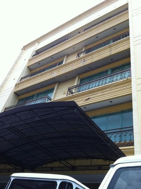 Hotel Maricaya Macasar Exterior foto